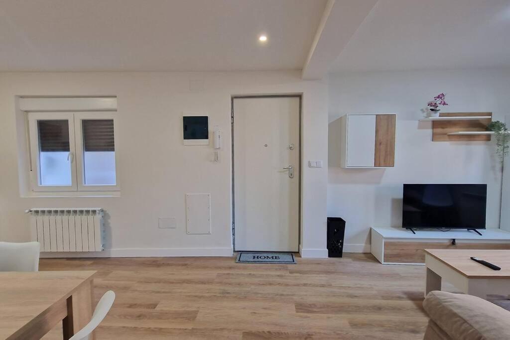 Apartamento Aires De Tineo Oviedo Zewnętrze zdjęcie